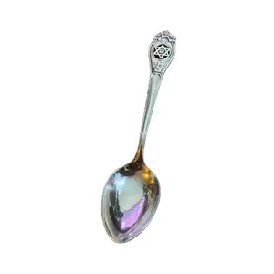 Cuillères de créateur exclusives en métal doré et argenté couverts de qualité supérieure pour salle à manger, cuisine et décoration intérieure sophistiquées - Product Image 4