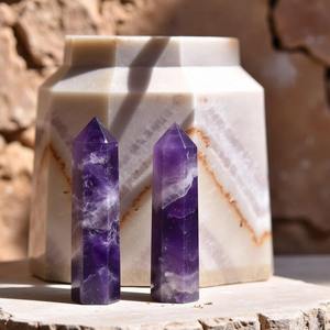 หินอเมทิสต์ทรงโอเบลิสก์คุณภาพพรีเมียม งานแฮนด์เมดแกะสลัก ขนาด 3-4.5 นิ้ว ของขวัญทางธุรกิจ ขายส่งจำนวนมาก - Product Image 2