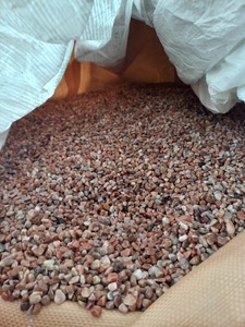 Revêtement époxy Cailloux Revêtement époxy pour surfaces durables, élégantes et antidérapantes dans les espaces résidentiels et commerciaux - Product Image 2