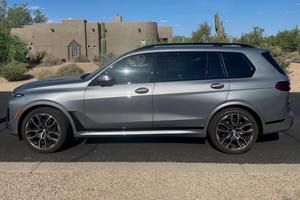 BMW X7 xDrive40i 2024 Usado Premium, Turbo de 6 Cilindros, Tracción en las Cuatro Ruedas, M Sport - Product Image 2