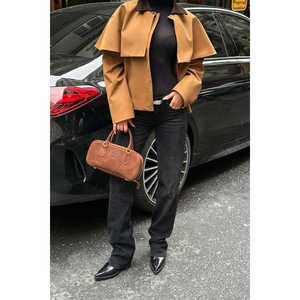 Manteau de style trench-coat pour femme avec détails en velours 7076-08 - Product Image 4