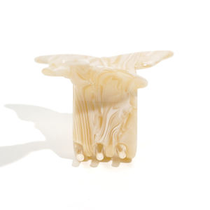 Pinza de Pelo de Acetato con Diseño de Mariposa Elegante en Color Beige, Personalizable, Unisex, de Moda, al por Mayor, Accesorios para el Cabello de Alta Calidad - Product Image 4