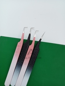 แหนบต่อขนตาสองสี ปลายแหลม 90 องศา ทำจากสแตนเลสอย่างดี สำหรับต่อขนตาแบบออมเบรและวอลลุ่ม - Product Image 3