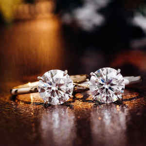 Anello con Diamante Solitario da Laboratorio 1ct IGI D/VVS1, Oro 10k 14k 18k, Anello di Fidanzamento e Matrimonio per Donna, Gioielleria Fine - Product Image 4