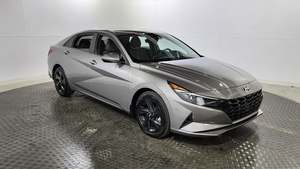 Hyundai Elantra SEL 2023 Disponible para la Venta / Auto Usado en Perfecto Estado, Sin Accidentes ni Defectos / Volante a la Izquierda, Automático - Product Image 2