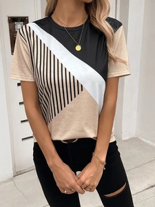 T-shirt décontracté d'été pour femme à col rond avec imprimé rayé color block, manches courtes, mélange polyester et élasthanne, fabriqué au Bangladesh - Product Image 3