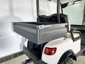 Voiture de golf électrique blanche homologuée pour la route, 4 places, avec batterie au lithium 105Ah 48V, conforme à la norme LSV, pour les stations balnéaires et les déplacements urbains - Product Image 2