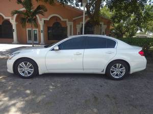 Voiture d'occasion Infiniti Q40 2015 à bas prix à vendre - Product Image 3