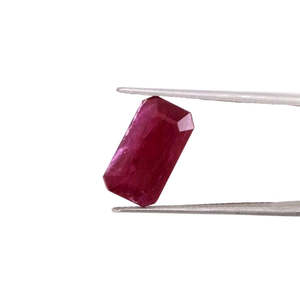Pierre précieuse naturelle de haute qualité, rubis du Mozambique non traité, 6,20 carats, taille octogonale émeraude, couleur grenat, taille coussin, pierre brute - Product Image 2