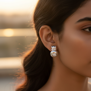 Pendientes de Plata Modernos para Mujer con Circonita Cúbica Transparente Corte Princesa, Joyería de Oro Blanco y Dorado para Compromiso, Piedra Principal Circonita - Product Image 2
