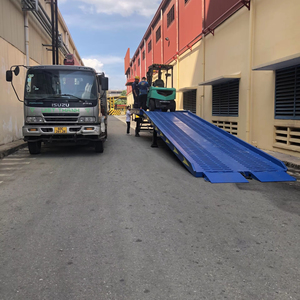 Prix usine 10 tonnes VRamp-10T-G chariot élévateur rampe pratique rampe de chargement Mobile pour conteneur combiné nouvelle usine de fabrication - Product Image 1