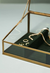 Caja de almacenamiento de joyería cónica de cristal transparente rectangular personalizada 2025 hecha a mano con borde de Metal dorado para uso de almacenamiento decorativo en el hogar - Product Image 2