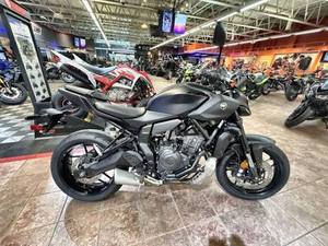 Motocicleta de calle de gasolina de alto rendimiento, bicilíndrica en paralelo, refrigerada por líquido, 689cc, usada, 2020-2026, MT-07, velocidad máxima >80km/h, CN/JIA - Product Image 5