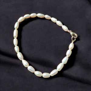 2025 tendencia para mujer estilo bohemio diseño elegante 4-5mm pulsera con cuentas de perlas de arroz con cierre de langosta uso diario joyería fina - Product Image 4