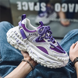 Chaussures de <span class=keywords><strong>tennis</strong></span> de course respirantes en maille pour hommes baskets décontractées à plateforme et à la mode baskets épaisses en caoutchouc à lacets chaussures à talons compensés - Product Image 1