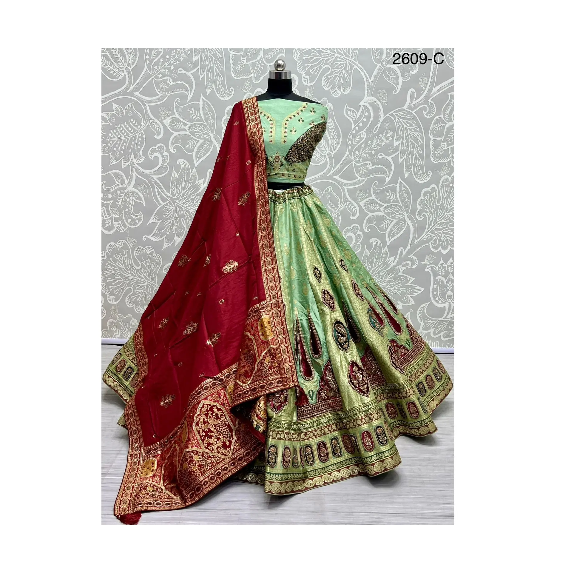 Модный бархатный красный lehanga choli для женщин для свадьбы и особых случаев онлайн-шоппинг Surat 2024 для свадебной одежды