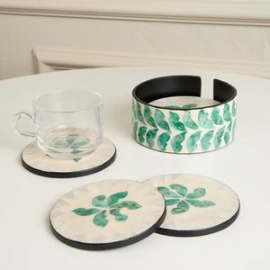 Sous-verres de table haut de gamme conçus pour combiner une protection pratique à un magnifique artisanat perlé - Product Image 3