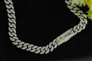 Collar de Cadena Cubana de Plata 925 con Baño de Rodio para Hombre, con Diamantes Redondos de Corte Brillante en Engaste de Canal, Lujoso para Uso Diario - Product Image 2