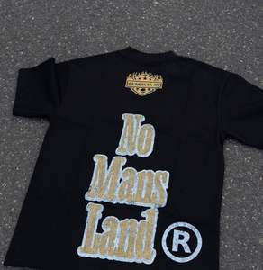 Vêtements et accessoires>> Vêtements pour hommes>> T-shirts pour hommes - Product Image 1