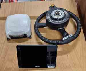จอแสดงผลระบบนำทาง GPS Trimble GFX 750 แบบสัมผัส สำหรับการเกษตรที่แม่นยำ ระบบแนะนำการทำฟาร์มคุณภาพสูง ระดับพรีเมียม - Product Image 2