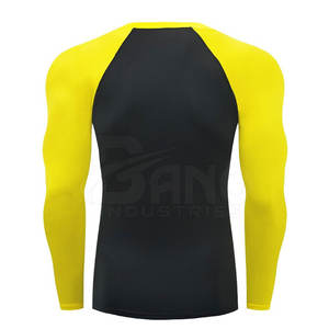 เสื้อรัดรูปสำหรับผู้ชายเสื้อคอกลมผ้าโพลีเอสเตอร์ผ้าสแปนเด็กซ์ระบายอากาศได้ดี - Product Image 3