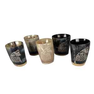 Diseño antiguo cuerno Natural vidrio corto hecho a mano oso taza para beber para Bar exquisito estilo Animal tallado exportación directa India - Product Image 1