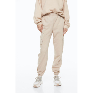 Joggers de mujer con logotipo personalizado, ajustados y ligeros de alta calidad con decoración de encaje para el verano - Product Image 3