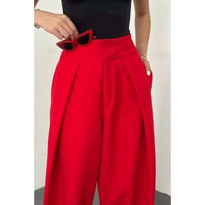 Pantalon en satin plissé rouge - Rouge - Product Image 4