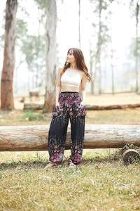 Pantalons Harem pour femmes, taille mi-haute, pantalons de yoga bohèmes avec poches - Vêtements bohèmes écologiques à séchage rapide - Product Image 2