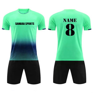 Nuevo estilo OEM uniforme de fútbol personalizado al por mayor en Stock marca Club nombre logotipo uniforme de fútbol - Product Image 1