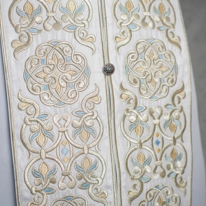 Elegante Vestimenta de Iglesia Bordada en Dorado y Azul, Túnicas de Clérigo Ornamentadas Hechas a Medida, Ropa Ceremonial para Sacerdotes Ortodoxos, Venta al Por Mayor - Product Image 4
