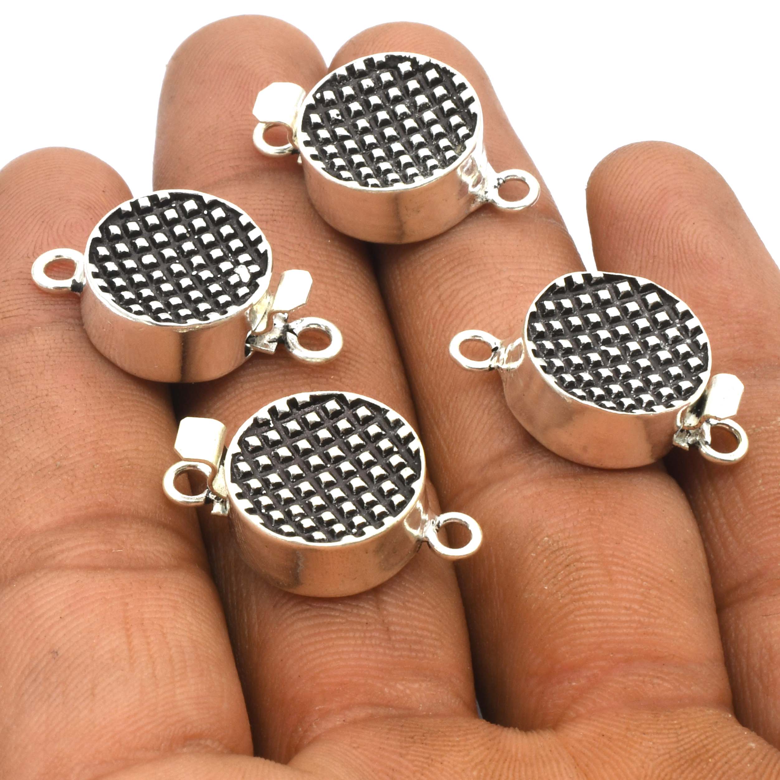 Silver-1 Strand