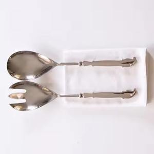 Cuchara y Tenedor para Servir Ensaladas, Juego de Cubiertos para Servir Ensaladas con Mango Rectangular de Latón Forjado, Cuchara y Tenedor para Servir Ensaladas - Product Image 3