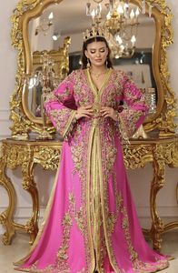 DISEÑADOR CON HERMOSO BORDADO DE ZARI DORADO TRABAJO EN VESTIDO CAFTÁN ROSA CON ESTILO PARA FIESTA-WEAR & Wedding = 2024 - Product Image 2