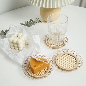 Juego de Posavasos de Ratán Premium, Elegantes y Tejidos a Mano, para Interiores Modernos, Posavasos Naturales para Bebidas, Tamaño Personalizable, Disponibles en Cualquier Tamaño - Product Image 3
