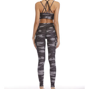 Ensemble de yoga extensible et confortable pour femmes, vente en gros, ensemble de yoga haute performance 2 pièces pour femmes - Product Image 5