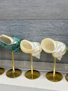 Concha de cristal para decoración costera Diseño de concha marina duradera para hogares y regalos Perfecto para exportación global - Product Image 5