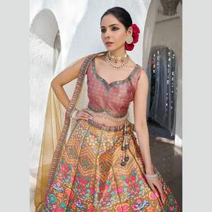 LehengaCholi en soie imprimée multicolore collé à la main Siroksi Work Ethnic Designer Wear pour les fêtes Quantité en vrac de l'Inde - Product Image 2