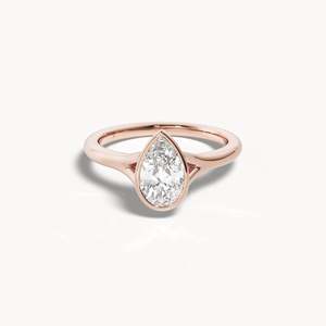 Bague de fiançailles en or 14 carats avec diamant de laboratoire taille poire - Product Image 2