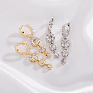 Boucles d'oreilles pendantes élégantes en argent plaqué, diamants naturels taille brillant, qualité export, certifiées IGI, pour mariages, soirées et événements festifs - Product Image 3