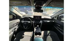 Véhicules d'occasion haut de gamme 2021 à vendre : LE AWD, conduite à gauche, sièges en cuir, caméra de recul - Product Image 2