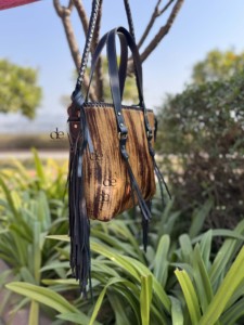 Sac fourre-tout en cuir de vachette véritable de haute qualité pour femmes, avec franges faites à la main, bandoulière style western, sac en cuir véritable pour filles - Product Image 3