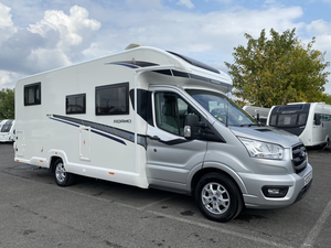 Autocaravana de lujo de 5m para 4 personas, impermeable, ligera, de aluminio y acero, EURO 5, 3500KG de carga útil, sistema solar completo. - Product Image 1