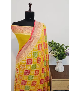 ผ้าซารีเนื้อผ้าจอร์เจตต์บานาราสีแท้แบบดั้งเดิมคุณภาพพรีเมียม ทอมือด้วยเทคนิคคัดดี  ตกแต่งด้วยดิ้นทองอย่างประณีต นุ่มสบาย สง่างาม ป้องกันแสงแดดได้ดี แห้งเร็ว - Product Image 5