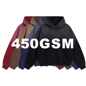 Sweats à capuche sur mesure OEM pour hommes avec strass, sweats à capuche lourds de 450 GSM avec logo personnalisé et patch brodé - Product Image 2