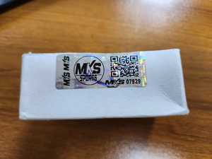 Etiqueta Adhesiva PET Holográfica Plateada con Función de Raspar para Embalaje, Impresión UV/Térmica/Láser/Flexográfica, Código de Barras, Ecológica - Product Image 4