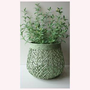 Florero tejido a mano Serenity Bloom, pieza decorativa de ratán y algas marinas de lujo bohemio para interiores orgánicos modernos - Product Image 3