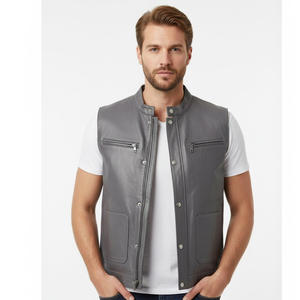 Gilet en cuir synthétique sans manches pour hommes Fournisseur d'usine OEM Vente en gros sur mesure Biker Fashion Motorcycle Riding Respirant - Product Image 1