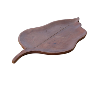 Placas de hoja de palma de madera para uso en restaurantes para uso de placa de cargador para utensilios de cocina y restaurantes - Product Image 1