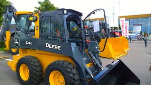Factory Price High Quality John Dear 325G Wheeled Skid Steer <b>Loader</b> for Sale / 45 Ton 74HP Diesel Engine Construction Site Motor - Product Image 6